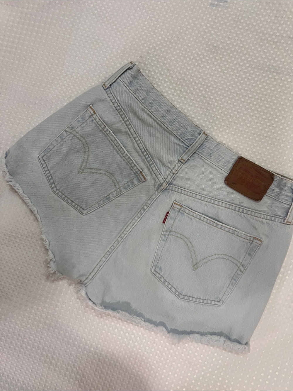 Levi's 501 Shorts, Light Wash, Size 27, (Size 4)